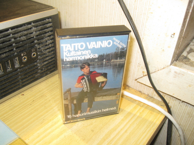 Taito Vainio - Kultainen harmonikka C-kasetti