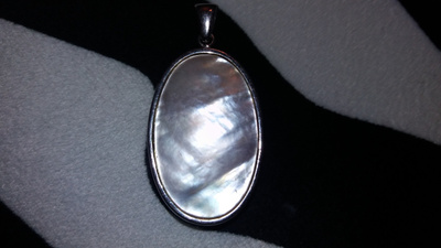 Iso Hopeaa Mother of pearl, Helmi riipus 925