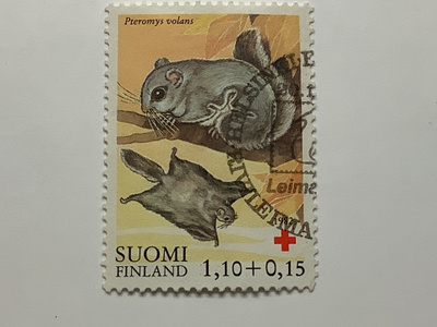 912 / 1982 SPR Nisäkkäitä - Liito-orava o leimattu