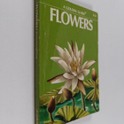 Alexander Campbell Martin ym. : Flowers - A Guide to Fami... - pikkukuva 1