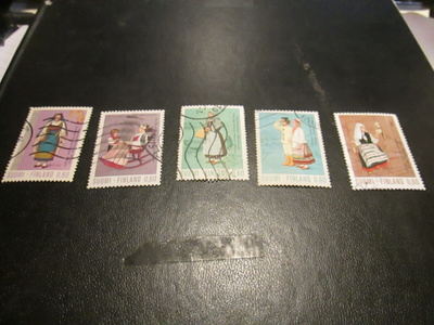 1973 kansanpuvut sarja