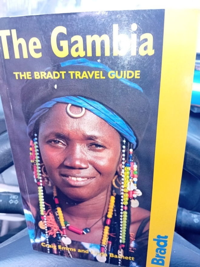 Matkaopas the Gambia - BRADT ( SIS POSTIKULU  )