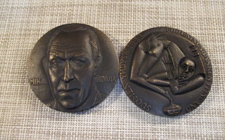 Mika Tiivola  mitali 1982 /Kauko Räsänen 1982.