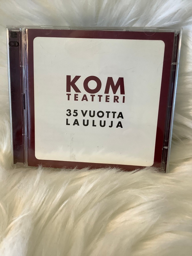 KOM TEATTERI:35 VUOTTA LAULUJA   2CD
