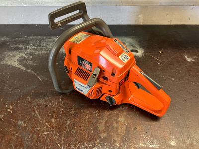 Husgvarna 135 moottorisaha