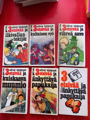 3 Etsivää kirjoja