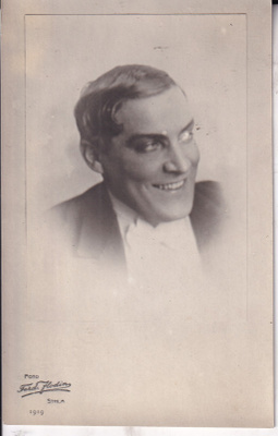 Adolf Niska. Näyttelija. Teatteri , e296