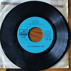 THE HOOTENANNY TRIO 7”:Esplanadi/Halitulijallaa, 45-TJ 320 - pikkukuva 1