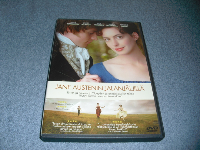 JANE AUSTENIN JALANJÄLJILLÄ (Anne Hathaway)***