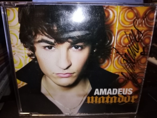 CDS AMADEUS :  MATADOR ( SIGNED) SIS POSTIKULU