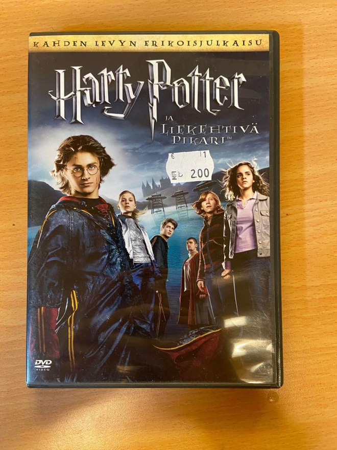 Harry potter ja liekehtivä pikari