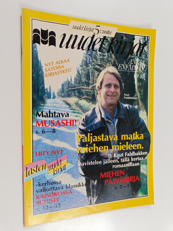 Uudet kirjat kerholehti 9/85