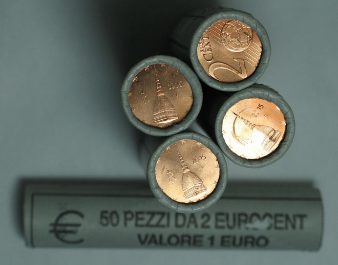 2005 ITALIA 2c rulla vuosiluku näkyy