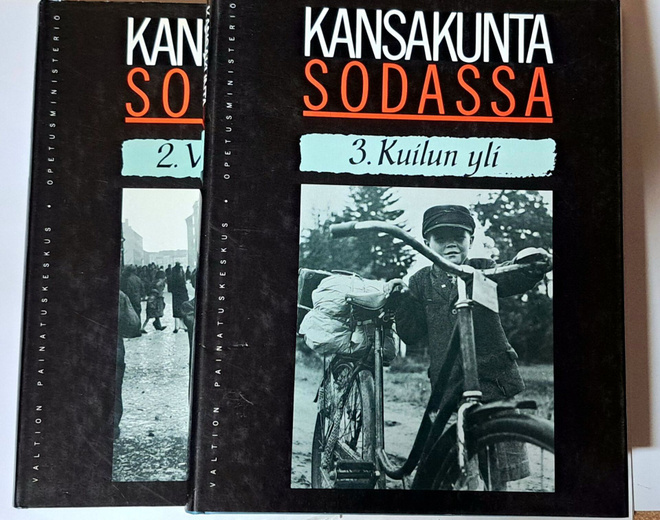 Kirja: Kansakunta sodassa x2