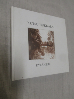 KUTSU-HUKKALA KYLÄKIRJA ( 1 p. 1997 hienokuntoinen !