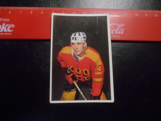 K15 Jenkki Jääkiekko-sarja  # 105 Markku Pulli Koo-Vee