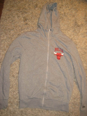 *New Era Chicago Bulls huppari, siisti   koko s**