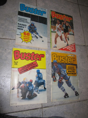 4 x BUSTER SARJAKUVALEHTEÄ!