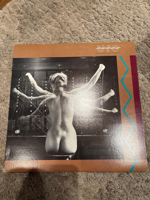 UFO vinyyli making contact