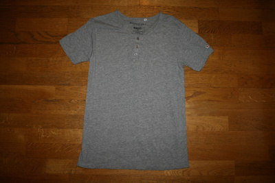 Broadway harmaa t-paita napeilla M