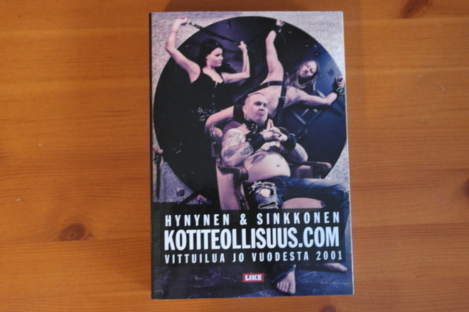 Hynynen&Sinkkonen:Kotiteollisuus.com.1.P.2012.Nid.Hieno!