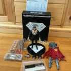Mezco Toyz One:12 Superman: Recovery Suit Edition - pikkukuva 1