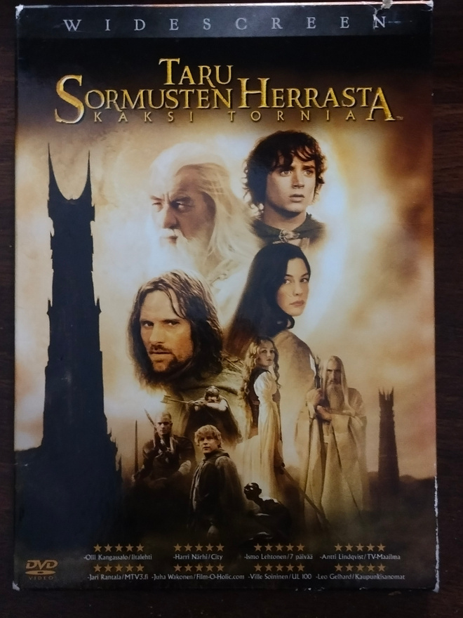 Taru sormusten herrasta kaksi tornia