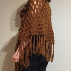 Käsinkudottu ruskea poncho / hartiahuivi - pikkukuva 3