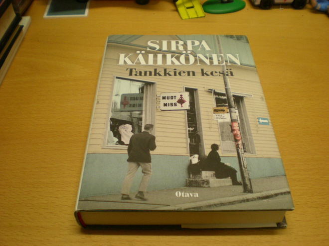 Sirpa Kähkönen: Tankkien kesä