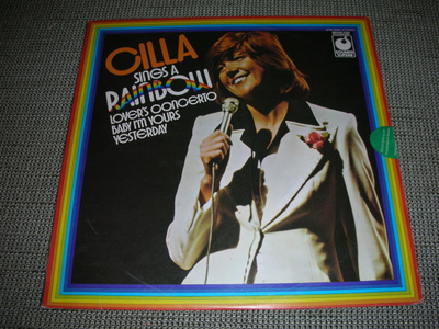 LP Gilla sings rainbow
