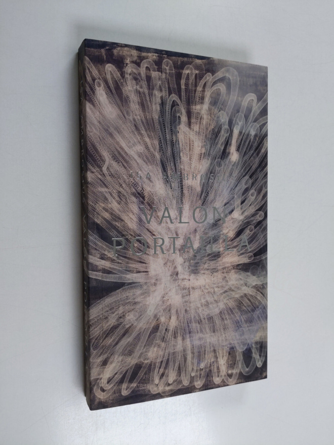 |c metropoliitta Ambrosius : Valon portailla