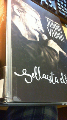 Junnu Vainio - Sellaista elämä on - Kovakantinen 1.painos