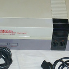 Nintendo NES Pelikonsoli + Varusteet + 5x Peli - pikkukuva 2
