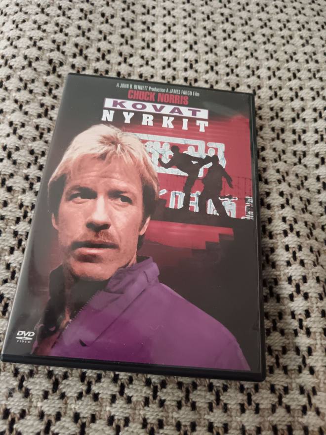 Kovat Nyrkit dvd suomipainos