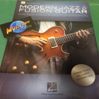 MODERN JAZZ & FUSION GUITAR KITARA NUOTTIKIRJA - pikkukuva 1