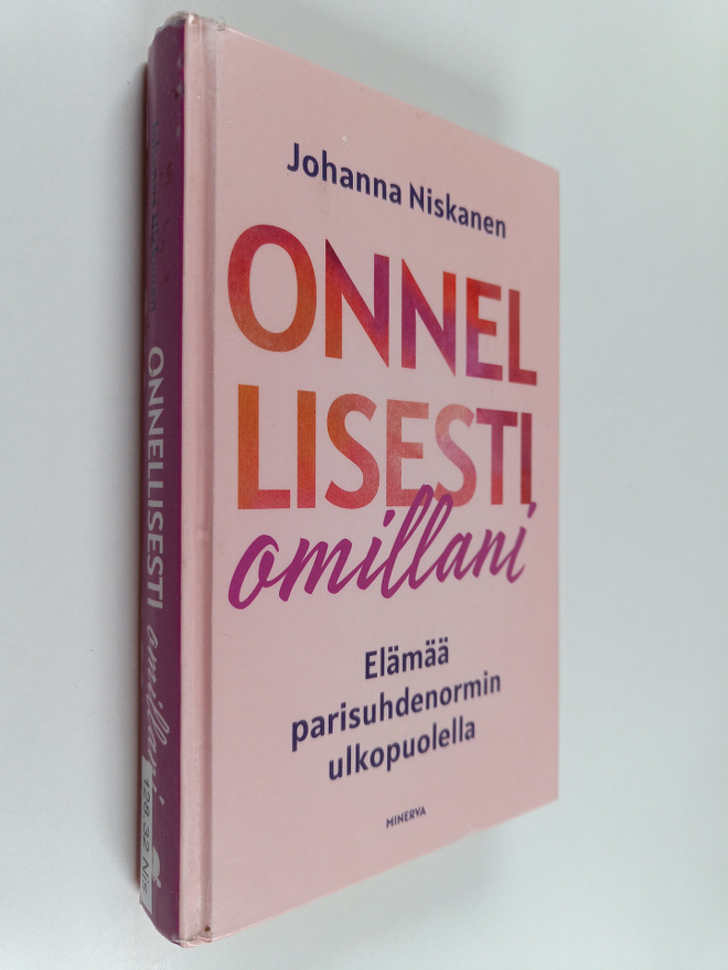 Johanna Niskanen : Onnellisesti omillani