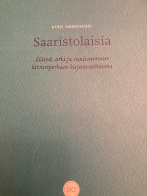 KIRSI KERAVUORI: SAARISTOLAISIA