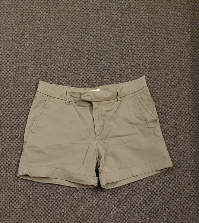 Naisten Chinoshortsit koko 38 H&M