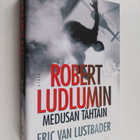 Eric Van Lustbader : Robert Ludlumin Medusan tähtäin - pikkukuva 1