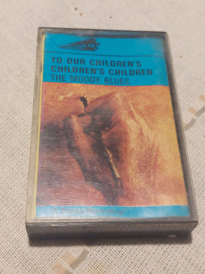 TO OUR CHILDREN'S THE MOODY BLUES