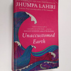 Jhumpa Lahiri : Unaccustomed earth - pikkukuva 1