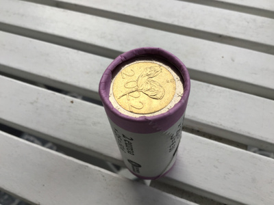 2€ juhlaraha avaamaton rulla