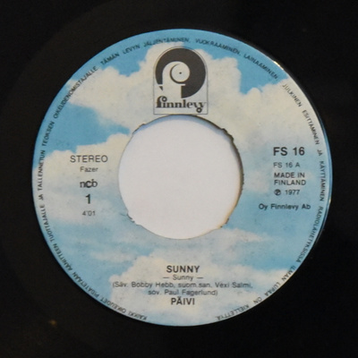 Single: Päivi - Sunny / Vieras mies