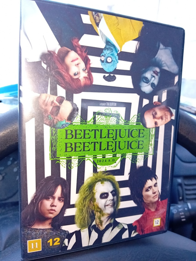 Dvd Beetlejuice Beetlejuice  ( SIS POSTIKULU  )
