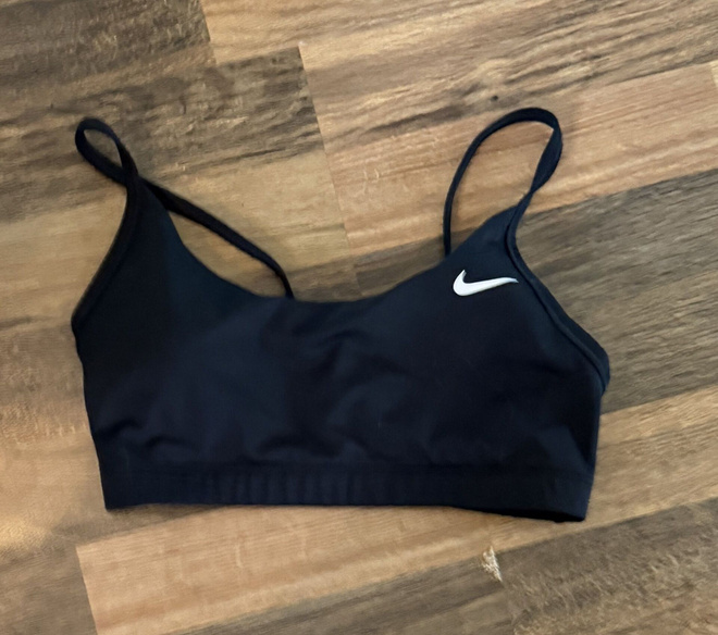Nike sporttitoppi koko S toppauksilla