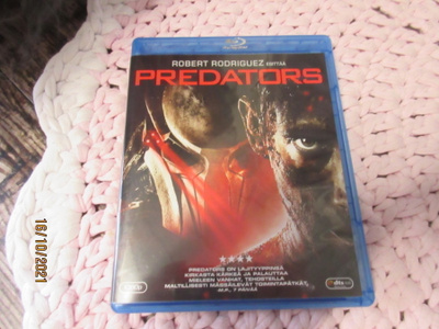 Predators bluray.+dvd.