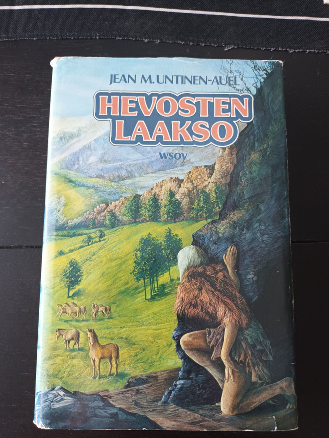 Jean M. Untinen-Auel: Hevosten laakso