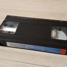 VHS: Salattu intohimo (Mirror Images) - pikkukuva 4
