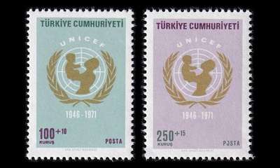 Turkki 2246-7 ** UNICEF 25v (1971)