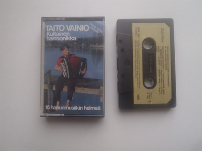 TAITO VAINIO - KULTAINEN HARMONIKKA c-kasetti